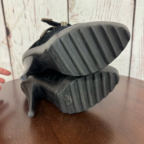 Jeffrey Campbell x LF  Crushed Velvet Buckled Boots Vintage Gothic look 7 GuC - Picture 10 of 16